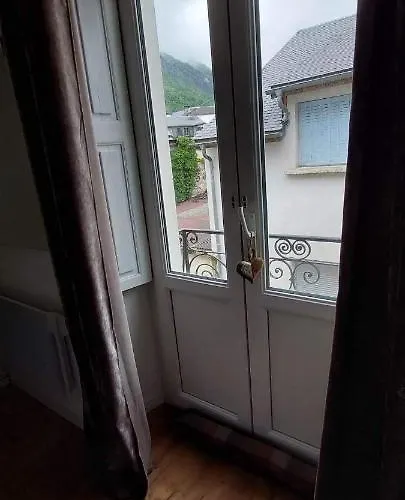 Sous Combles Au Coeur De Luz 아파트 *