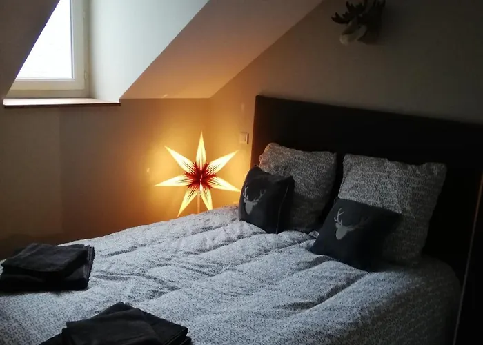 아파트 Sous Combles Au Coeur De Luz 뤼생소베르